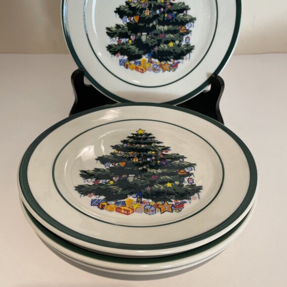 Holly Tree by Totally Today Salad Dessert Plates 7" Christmas Tree Set of 4 - Picture 3 of 5